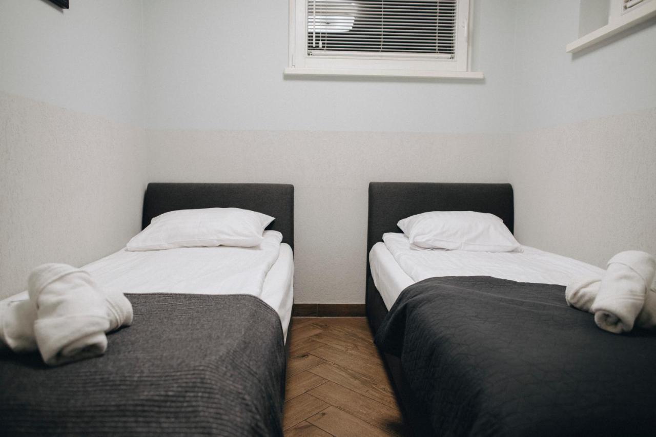 Ferienwohnung M7 Main Square With Free Parking Friends Escape Krakau Exterior foto