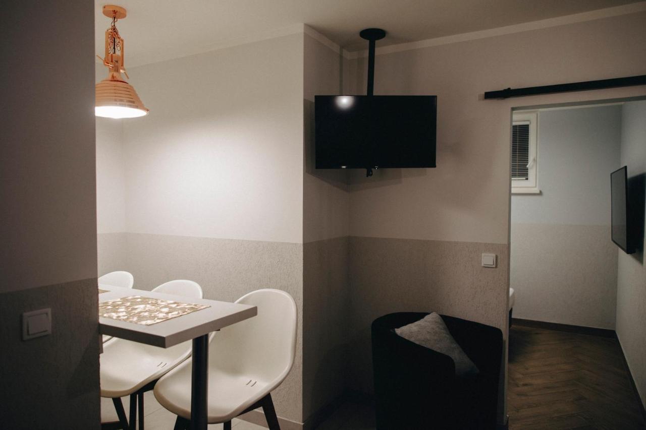 Ferienwohnung M7 Main Square With Free Parking Friends Escape Krakau Exterior foto