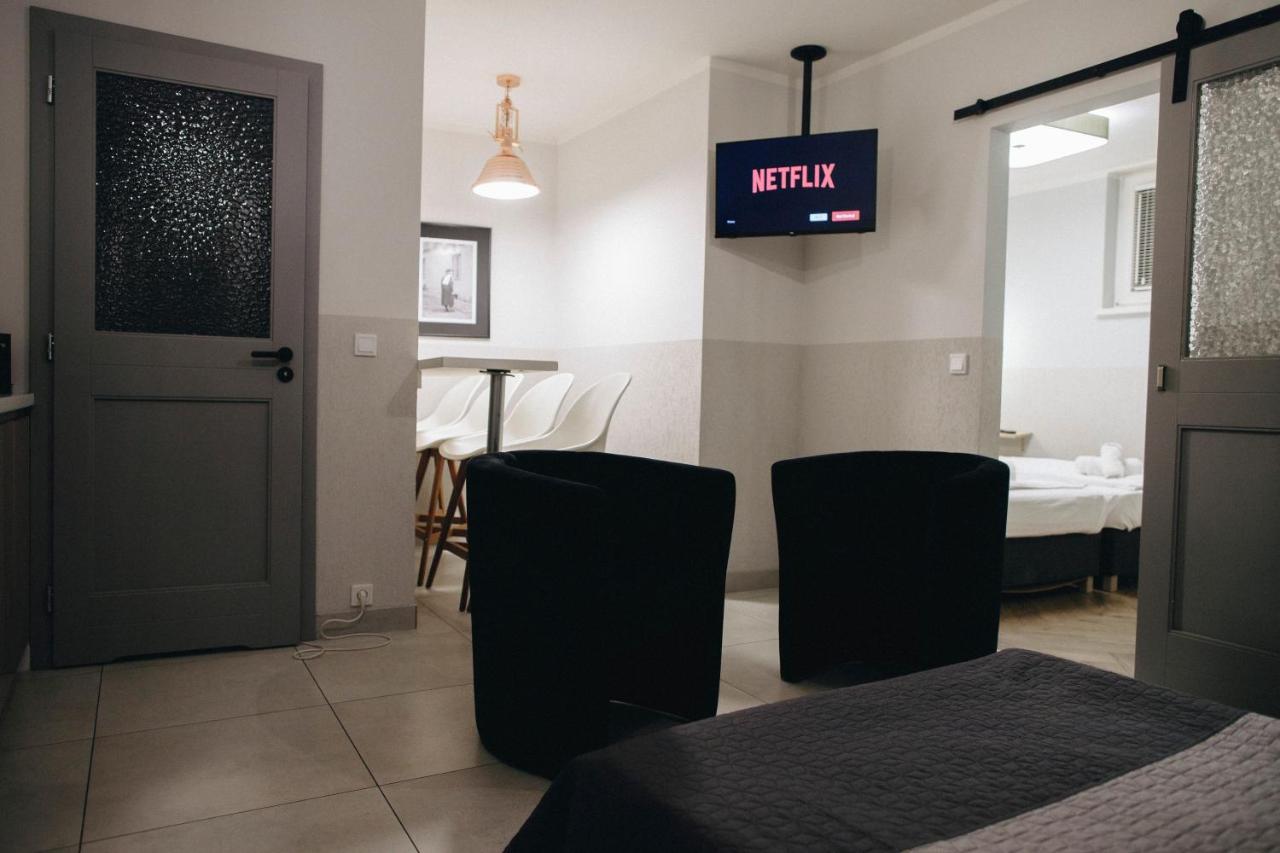 Ferienwohnung M7 Main Square With Free Parking Friends Escape Krakau Exterior foto