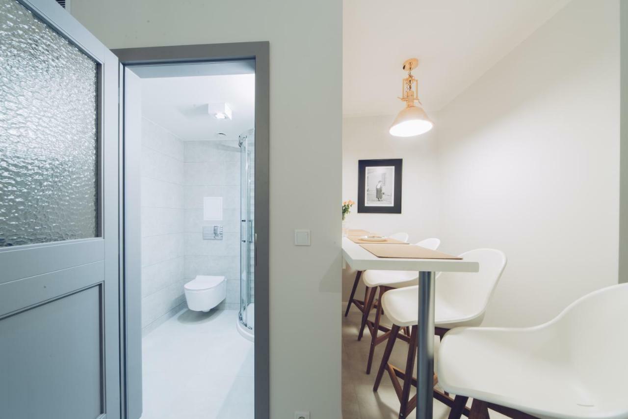 Ferienwohnung M7 Main Square With Free Parking Friends Escape Krakau Exterior foto